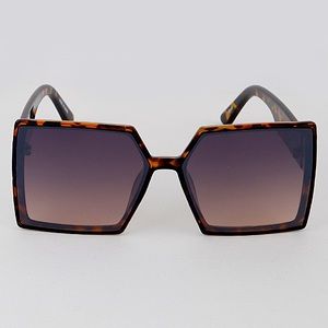 Tortoise Shell Sun Glasses